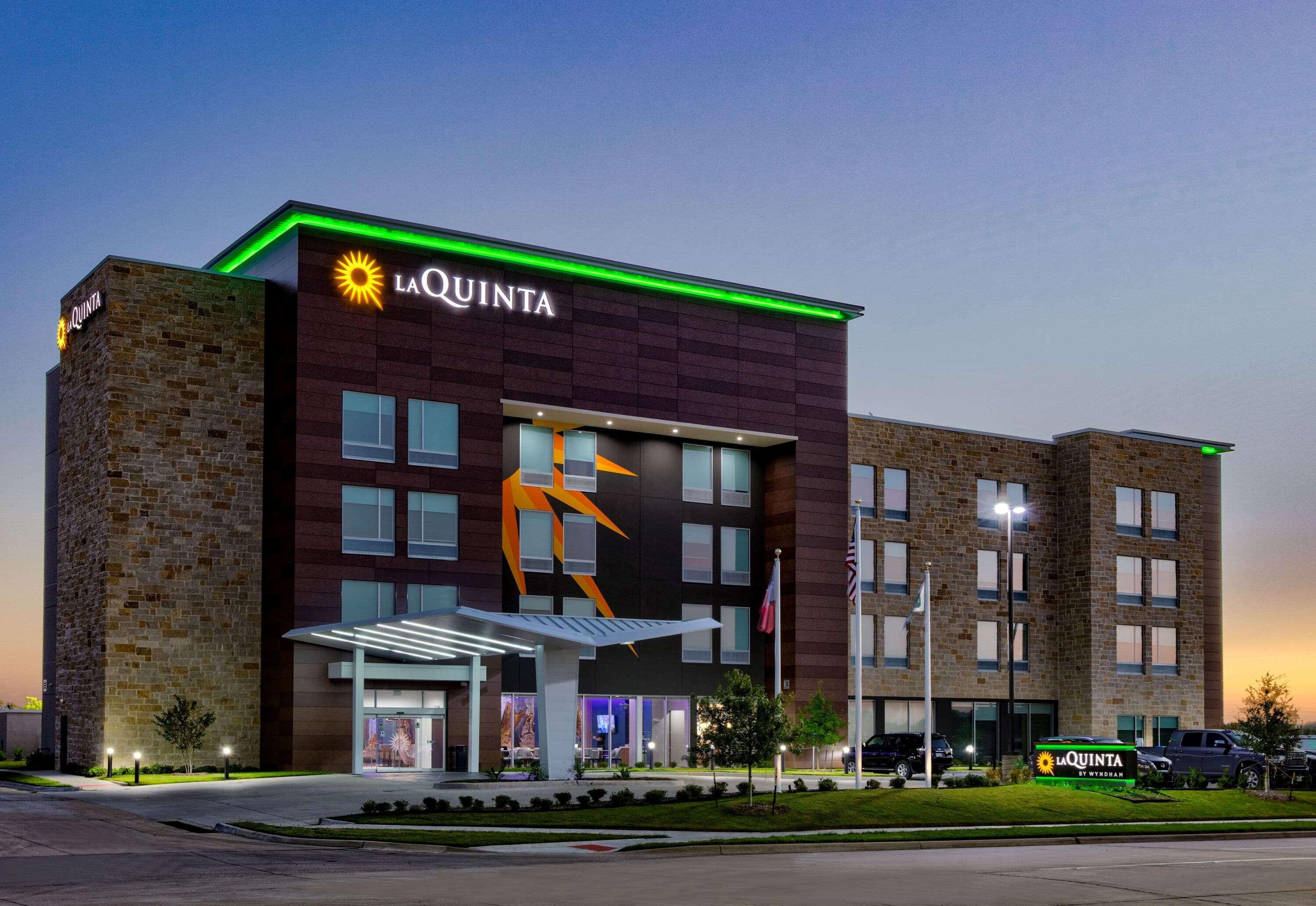 La Quinta Inn & Suites By Wyndham Terrell Exteriér fotografie